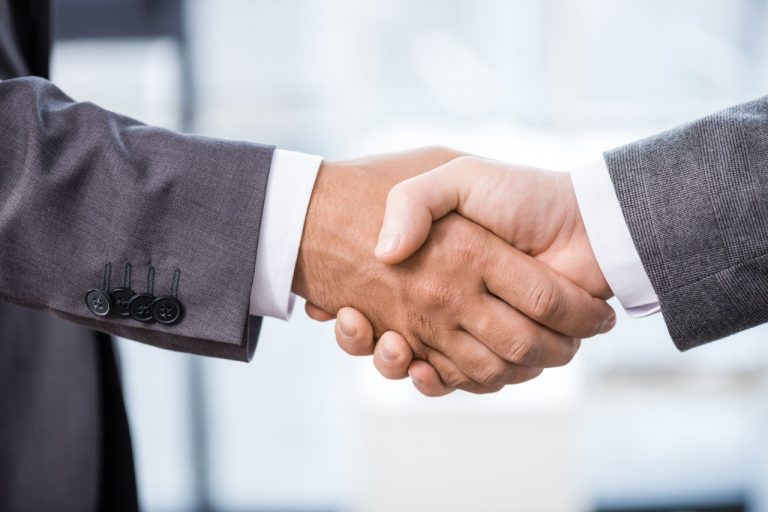 ricerca agenti cameroni infissi