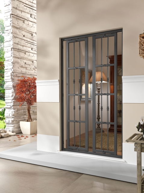 Serramenti antieffrazione Erreci, da Cameroni Infissi a Novara